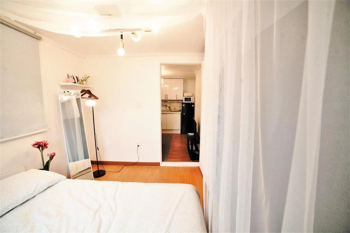 Апартаменты Sunny Tarrace House - Hongdae Station 2Min Walk Сеул Южная Корея